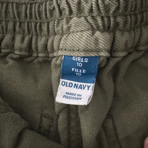 Bundle girls shorts. Asst sz but fit at the same time. 10 12 14 smallest of them - Picture 6 of 6